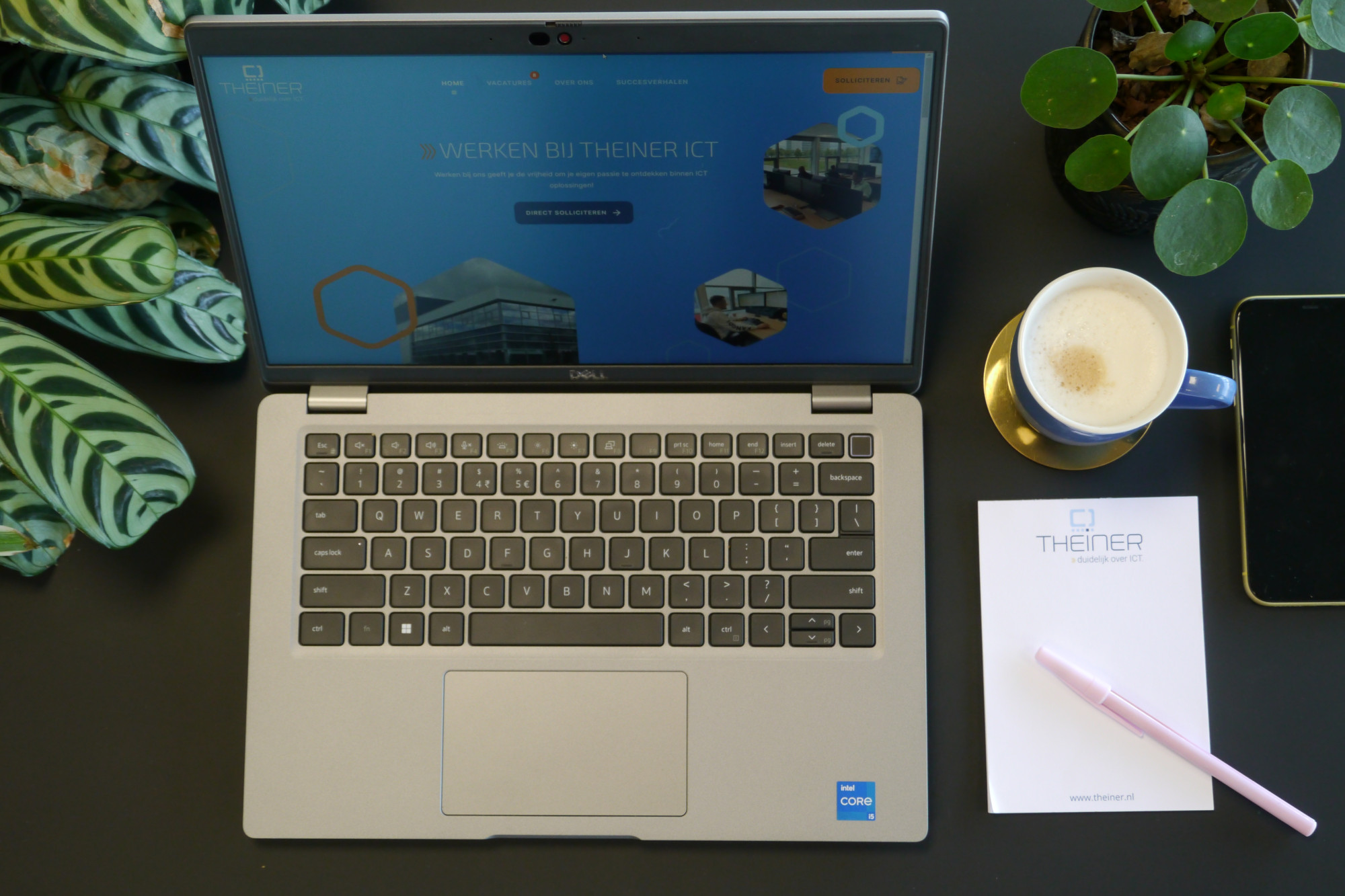 Laptop met website van Theiner ICT